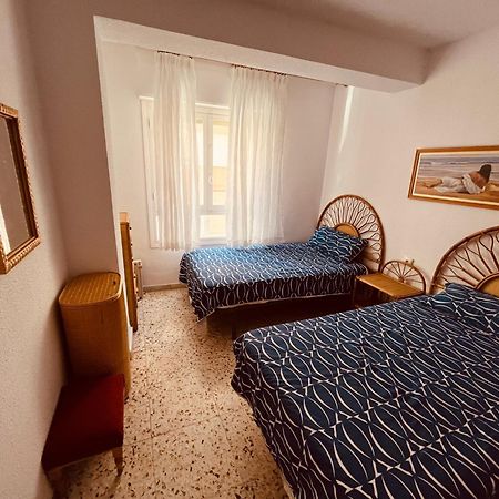 Uroczy Apartament Przy Playa De Los Locos Torrevieja Extérieur photo